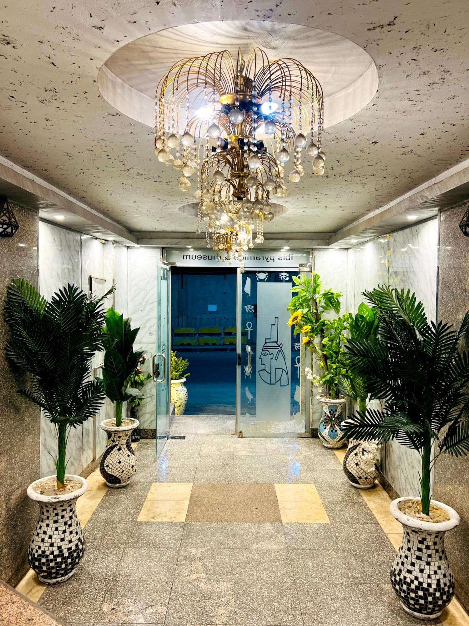 Grand Pyramids In Hotel Gíza Kültér fotó