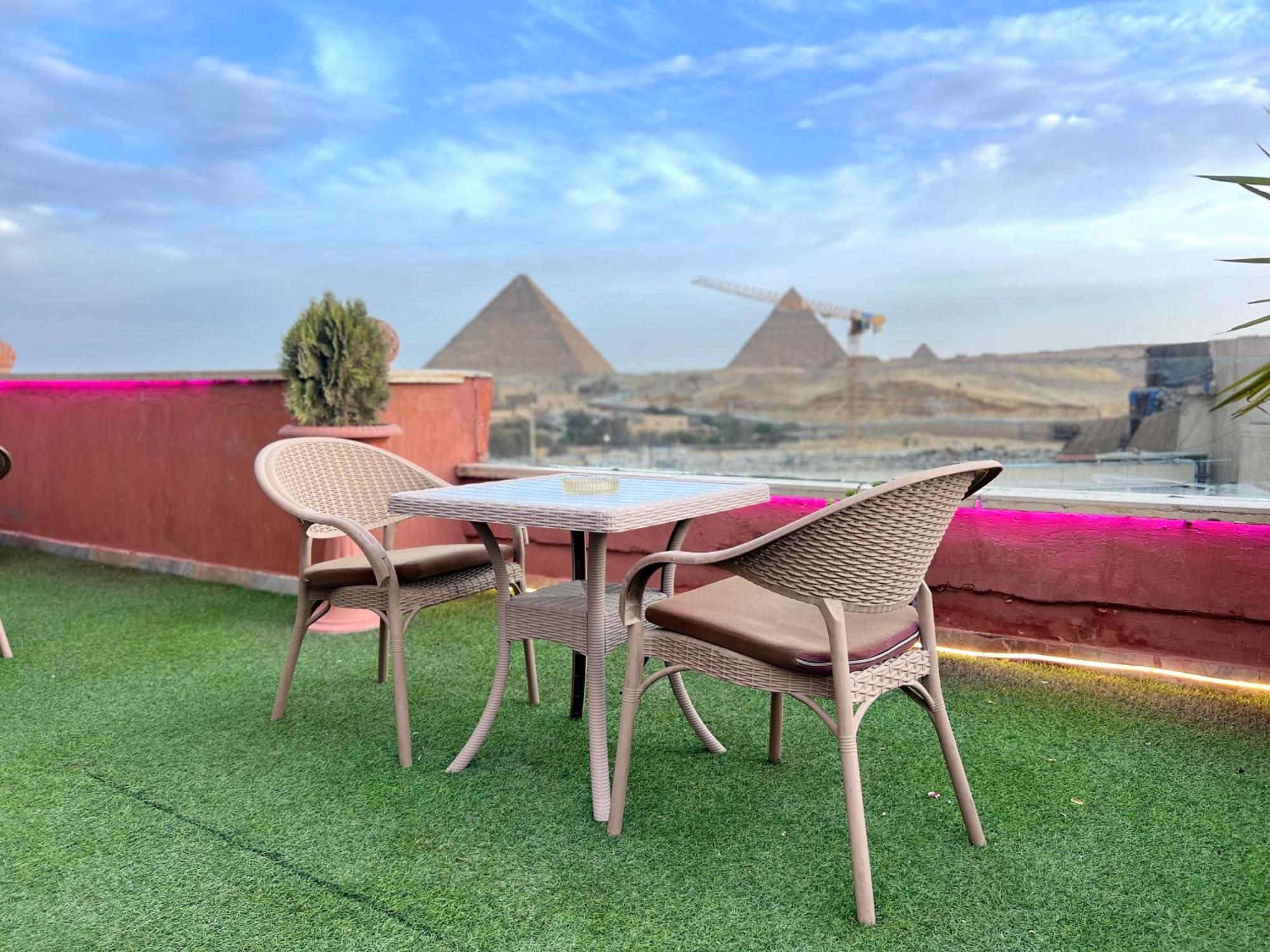Grand Pyramids In Hotel Gíza Kültér fotó